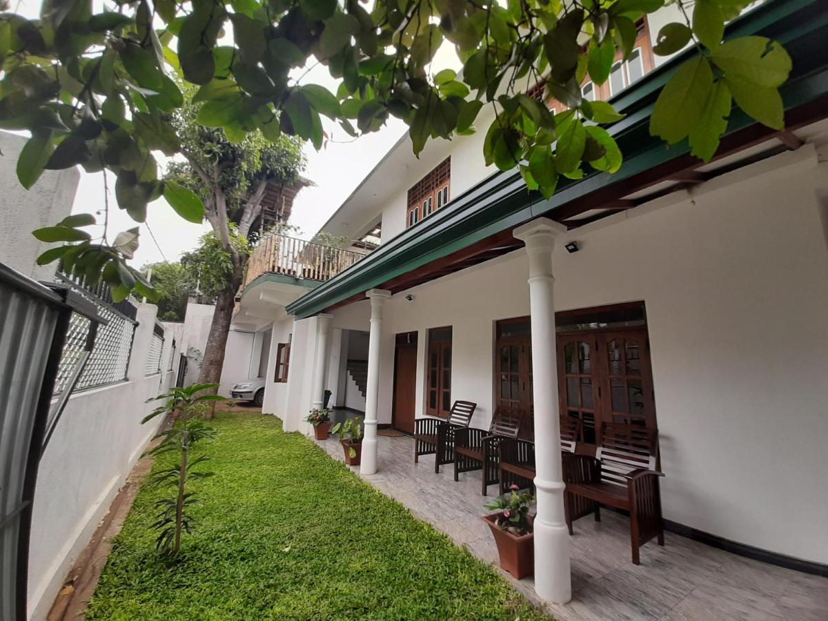 Mangohut Joy Apartment Anuradhapura Ngoại thất bức ảnh