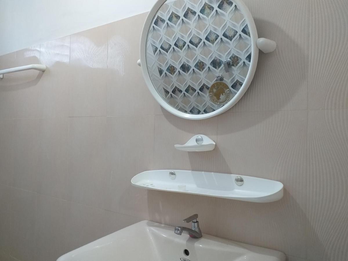 Mangohut Joy Apartment Anuradhapura Ngoại thất bức ảnh