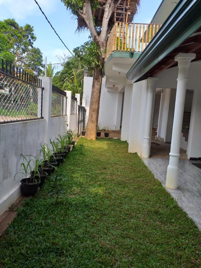 Mangohut Joy Apartment Anuradhapura Ngoại thất bức ảnh